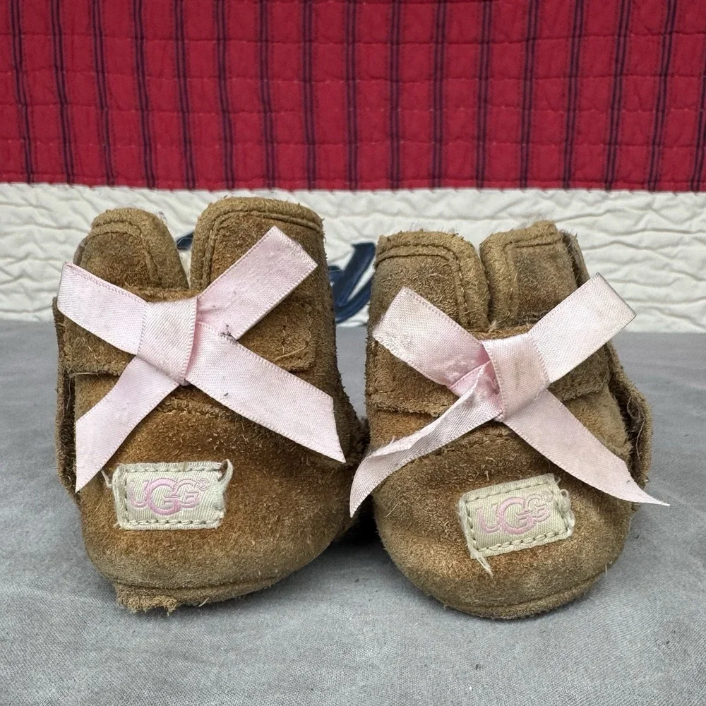 Size 4/5c - UGG Jesse Bow Children S Fuzzy Comfortable Brown‎ Boot 1018452I